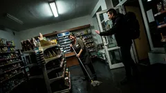 Historka: Neznámý u dveří udělal zvláštní gesto… a já mu to radši nevymlouvala